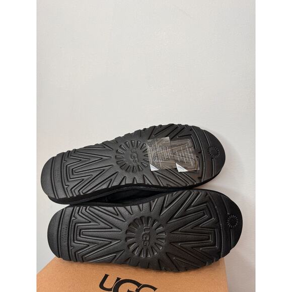 UGG Womens Classic Ultra Mini Classic Black Ankle Boots Booties Size 10 NEW Box - Picture 6 of 7